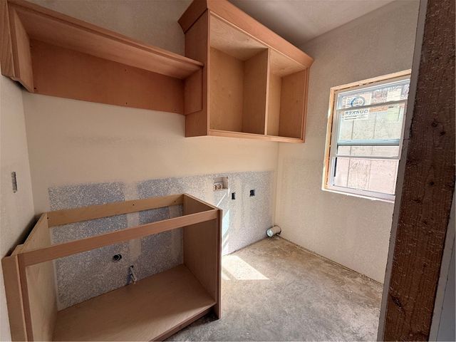 1902 N Double Springs Road, Fayetteville, AR 72704