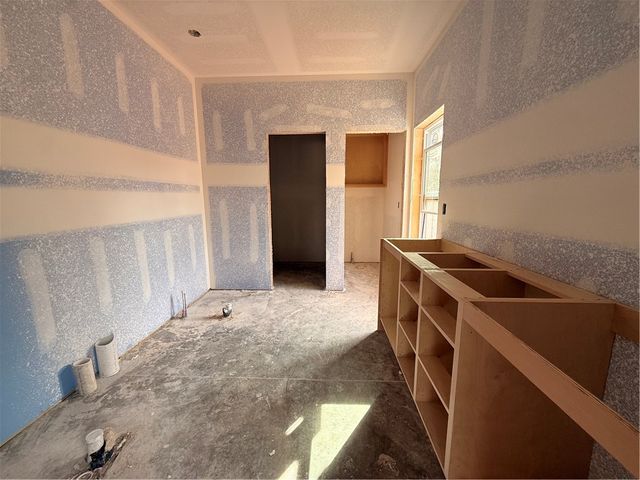 1902 N Double Springs Road, Fayetteville, AR 72704