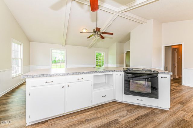2919 Glebe Road, Henderson, NC 27537