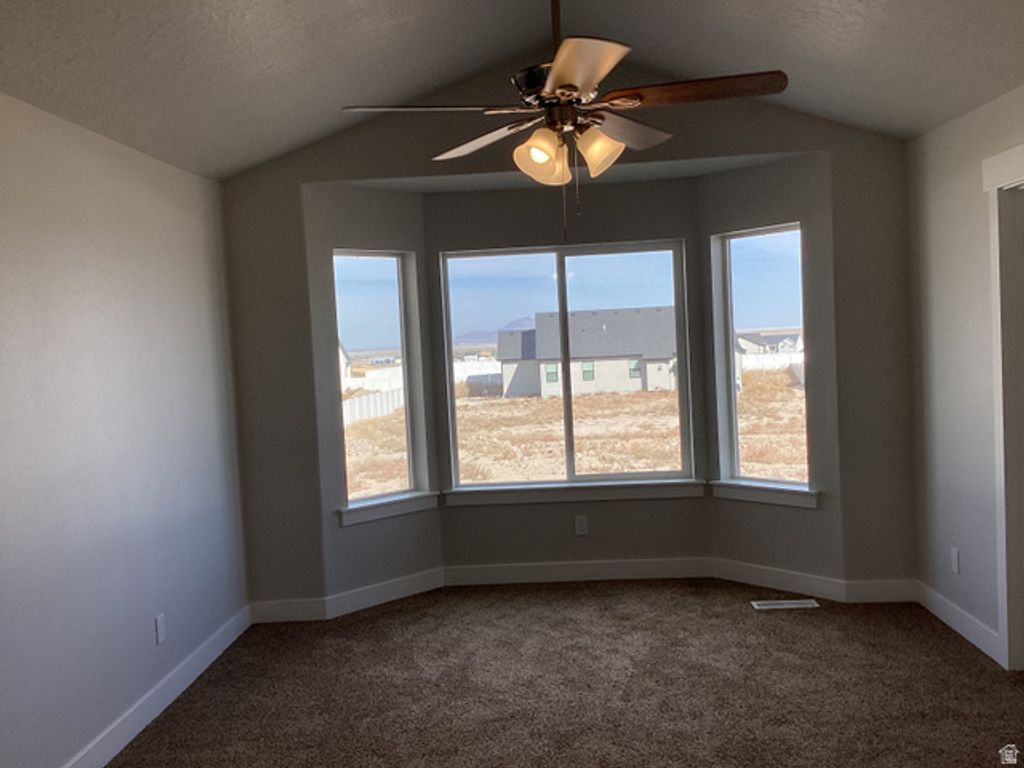 Image 17 of property listing at 796 W CHERRY ORCHARD LN, Grantsville, UT 84029