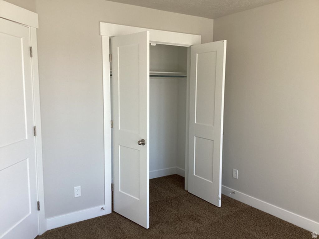Image 18 of property listing at 796 W CHERRY ORCHARD LN, Grantsville, UT 84029