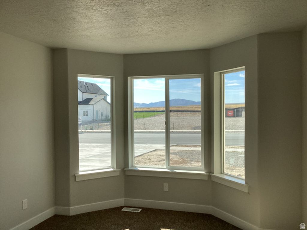 Image 22 of property listing at 796 W CHERRY ORCHARD LN, Grantsville, UT 84029