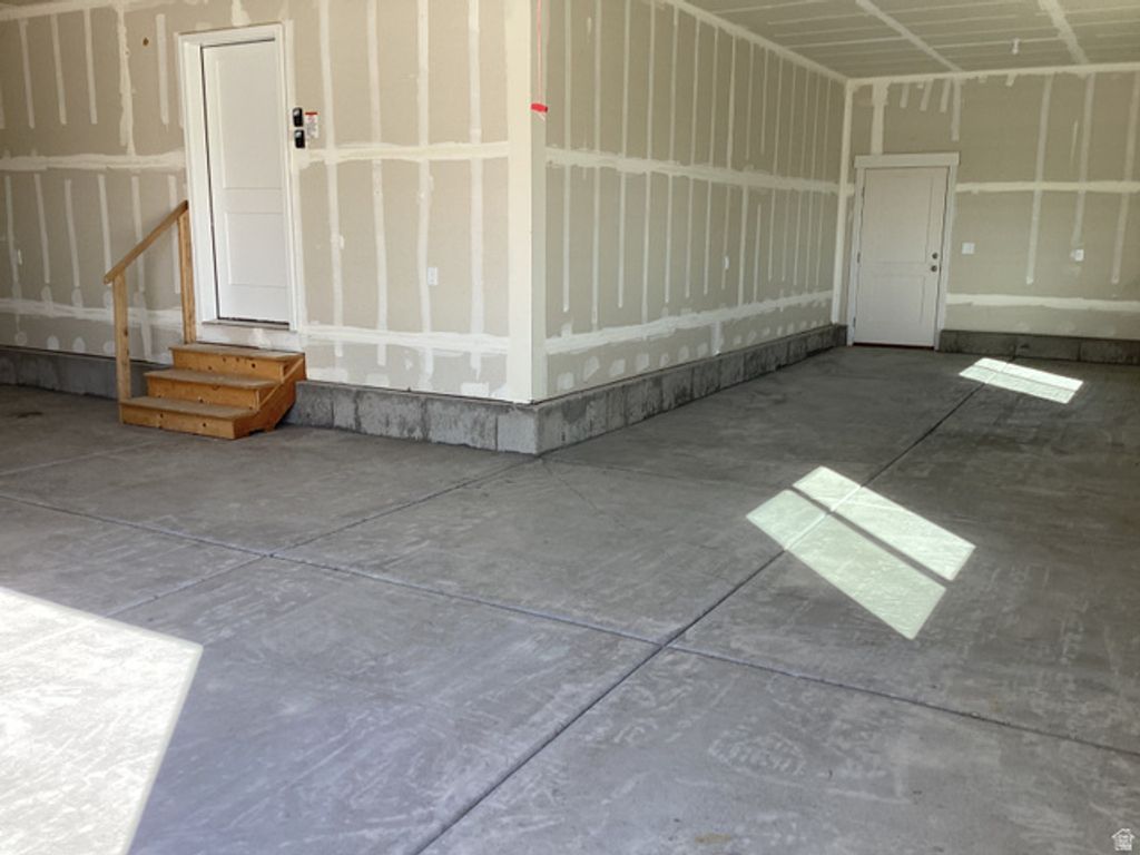 Image 31 of property listing at 796 W CHERRY ORCHARD LN, Grantsville, UT 84029