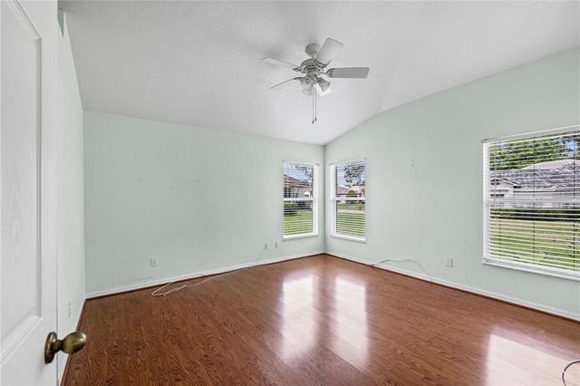 2724 GOLF LAKE DRIVE 26, Plant City, FL 33566