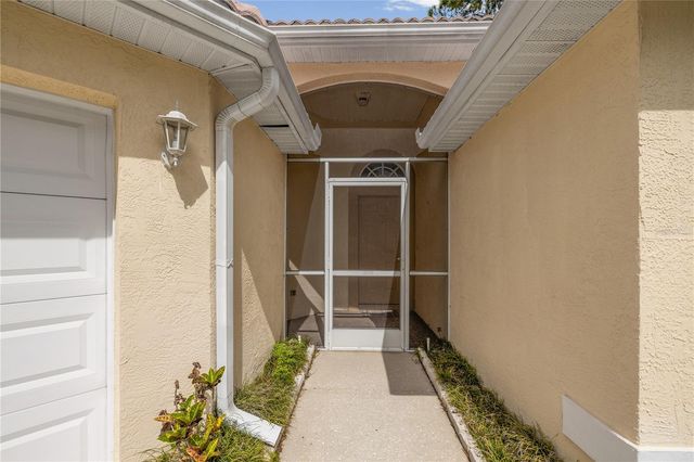 2724 GOLF LAKE DRIVE 26, Plant City, FL 33566