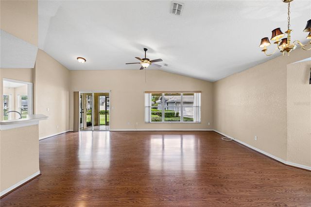 2724 GOLF LAKE DRIVE 26, Plant City, FL 33566