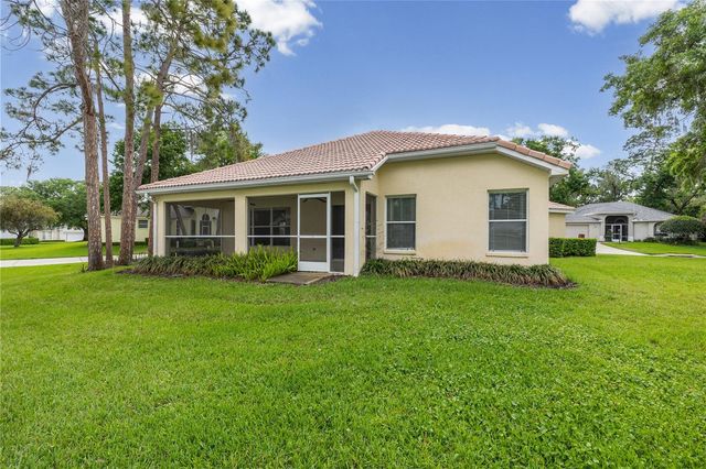 2724 GOLF LAKE DRIVE 26, Plant City, FL 33566