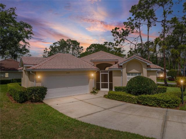 2724 GOLF LAKE DRIVE 26, Plant City, FL 33566