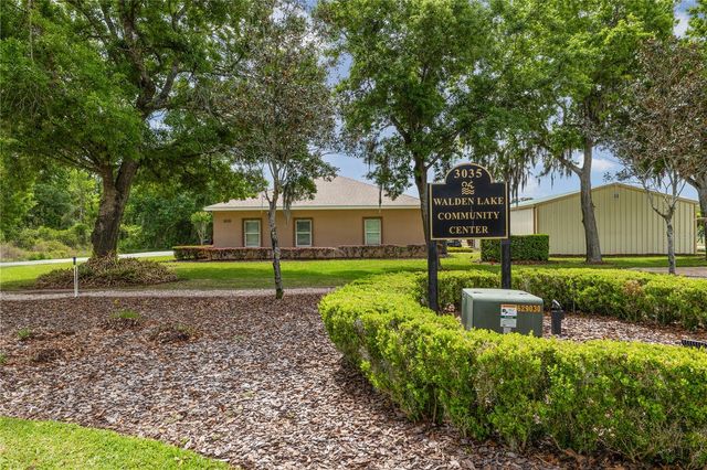 2724 GOLF LAKE DRIVE 26, Plant City, FL 33566