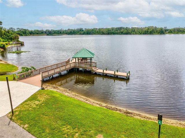 2724 GOLF LAKE DRIVE 26, Plant City, FL 33566