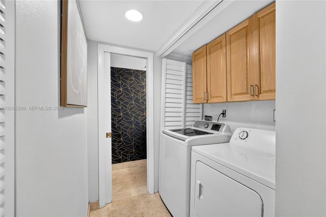 8703 Cleary Boulevard, Plantation, FL 33324