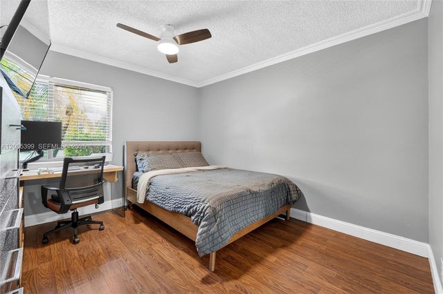 8703 Cleary Boulevard, Plantation, FL 33324