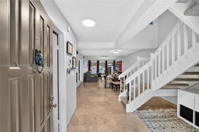8703 Cleary Boulevard, Plantation, FL 33324