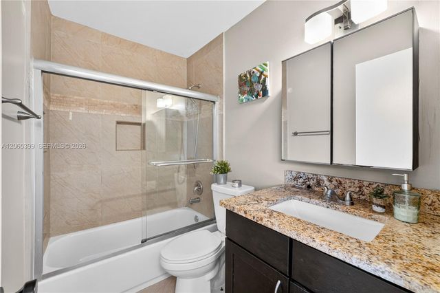 8703 Cleary Boulevard, Plantation, FL 33324