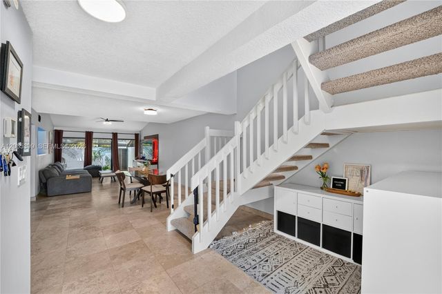 8703 Cleary Boulevard, Plantation, FL 33324
