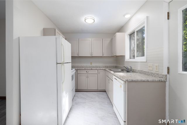 31 Chetelat Drive, Ashford, CT 06278