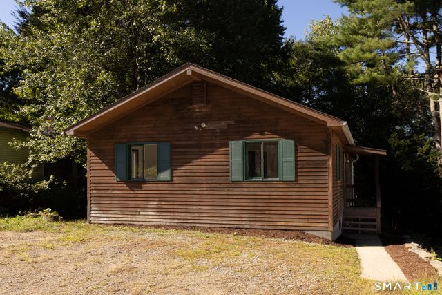 31 Chetelat Drive, Ashford, CT 06278