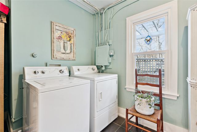 115 Tonawanda Drive, Des Moines, IA 50312