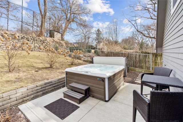 115 Tonawanda Drive, Des Moines, IA 50312