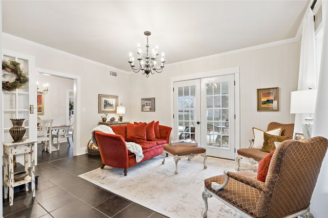 115 Tonawanda Drive, Des Moines, IA 50312