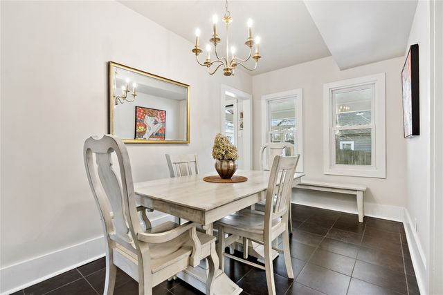 115 Tonawanda Drive, Des Moines, IA 50312