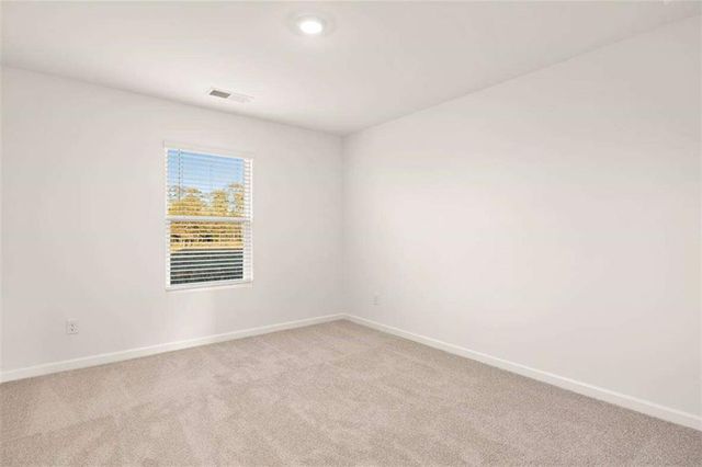 105 Oakchase Park Lane, Hampton, GA 30228