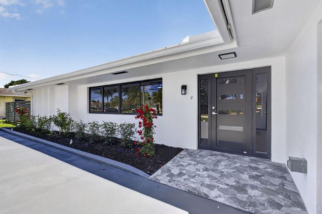 8111 W Lake Drive, Lake Clarke Shores, FL 33406