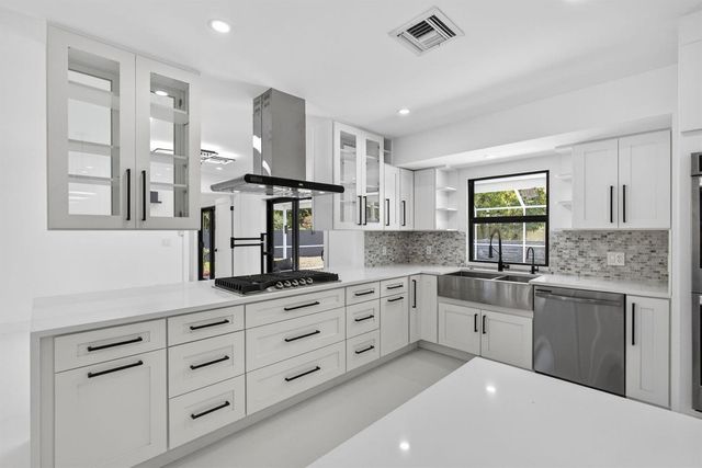 8111 W Lake Drive, Lake Clarke Shores, FL 33406