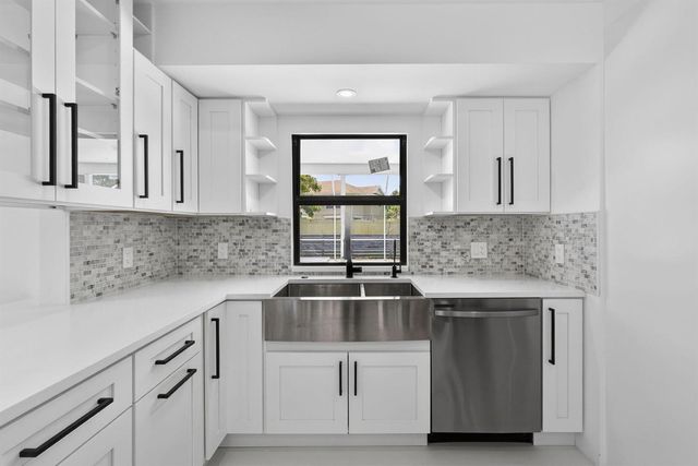 8111 W Lake Drive, Lake Clarke Shores, FL 33406