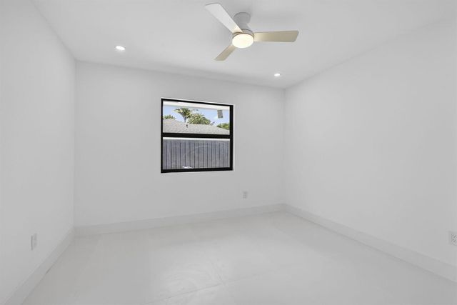 8111 W Lake Drive, Lake Clarke Shores, FL 33406