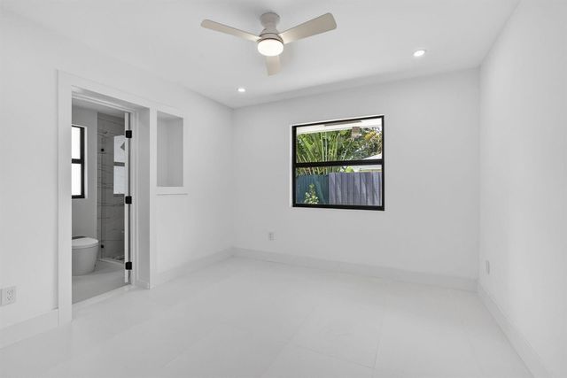 8111 W Lake Drive, Lake Clarke Shores, FL 33406