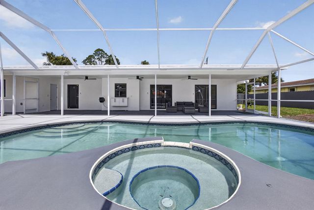 8111 W Lake Drive, Lake Clarke Shores, FL 33406