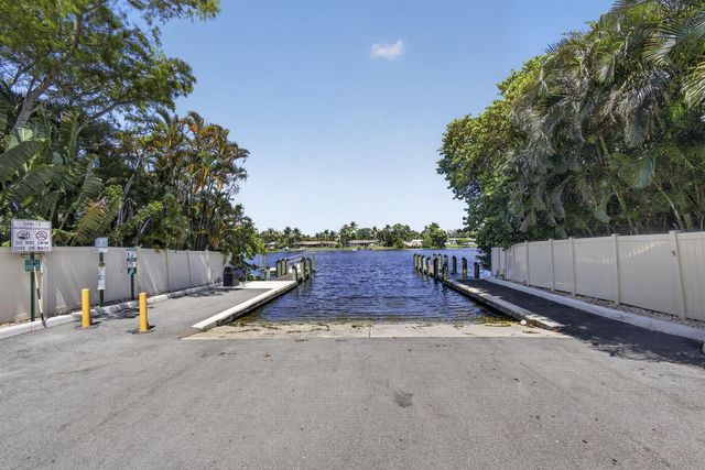 8111 W Lake Drive, Lake Clarke Shores, FL 33406