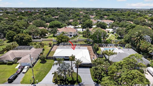 8111 W Lake Drive, Lake Clarke Shores, FL 33406