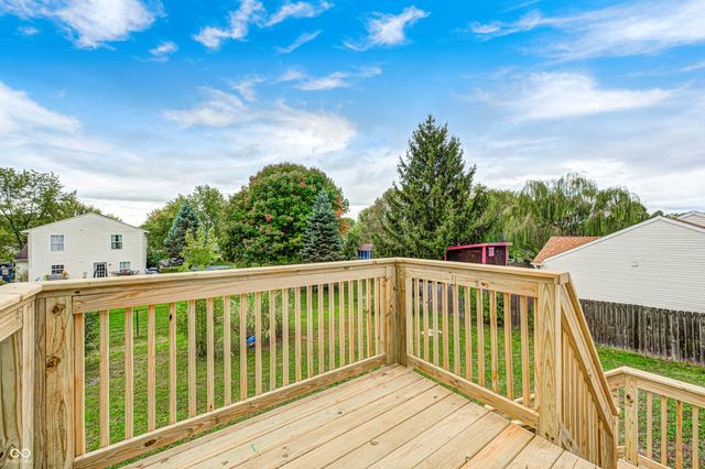 1521 Cottonwood Drive, Franklin, IN 46131