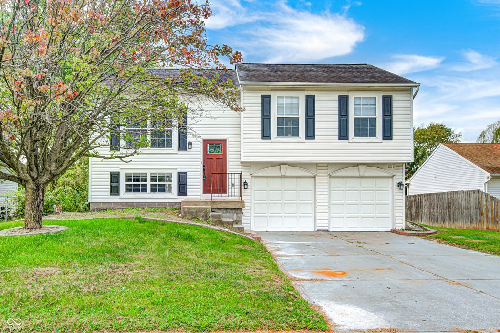 1521 Cottonwood Drive, Franklin, IN 46131