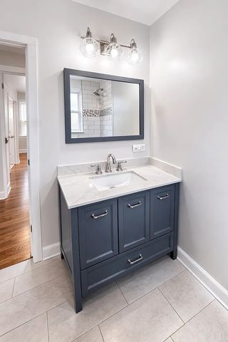 4303 N Sawyer Avenue 1R, Chicago, IL 60618