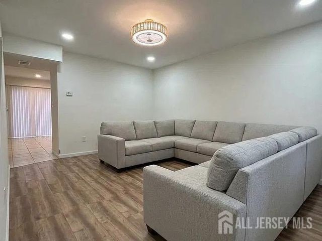 115 Willett Avenue 18C, South River, NJ 08882