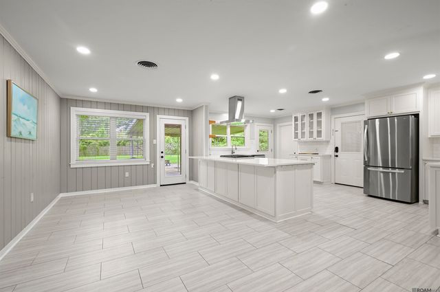 545 Staring Ln, Baton Rouge, LA 70810