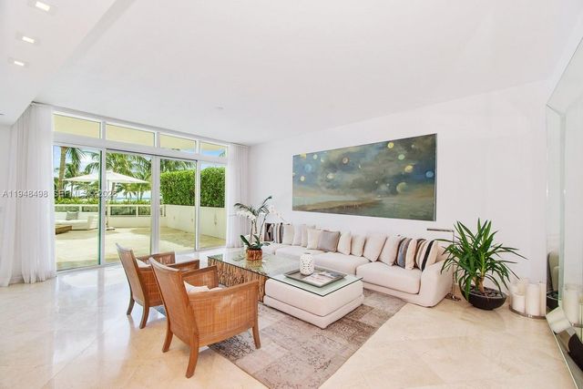 50 S Pointe Dr TWN2, Miami Beach, FL 33139