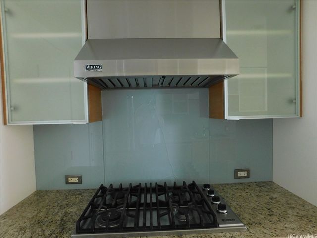 1177 Queen Street 1704, Honolulu, HI 96814
