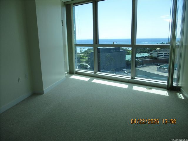 1177 Queen Street 1704, Honolulu, HI 96814