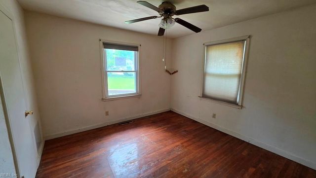 340 Garrison PL, Virginia Beach, VA 23452