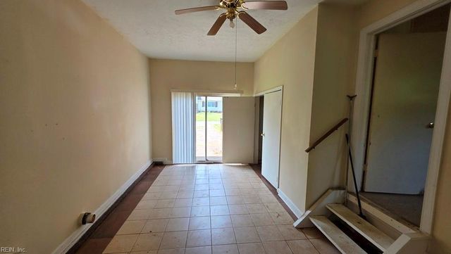 340 Garrison PL, Virginia Beach, VA 23452