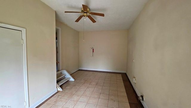 340 Garrison PL, Virginia Beach, VA 23452