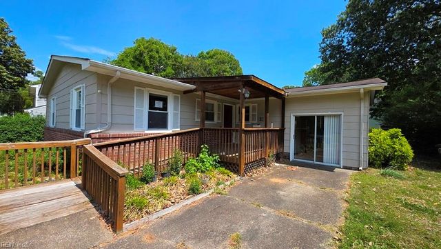 340 Garrison PL, Virginia Beach, VA 23452