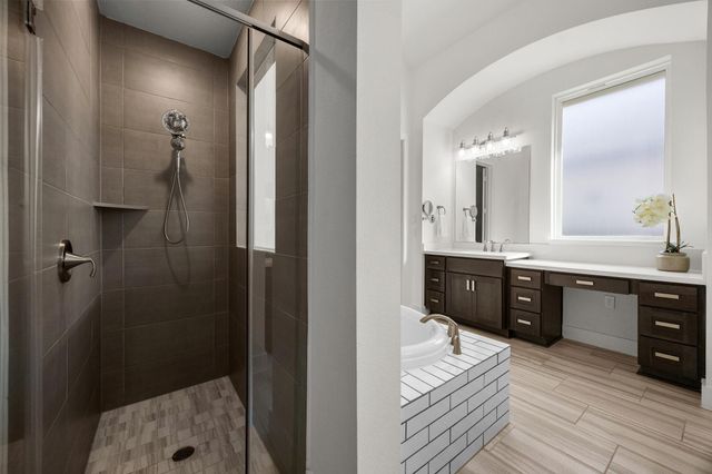 146 Sugar Pine Court, Montgomery, TX 77316