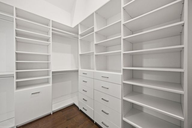 146 Sugar Pine Court, Montgomery, TX 77316