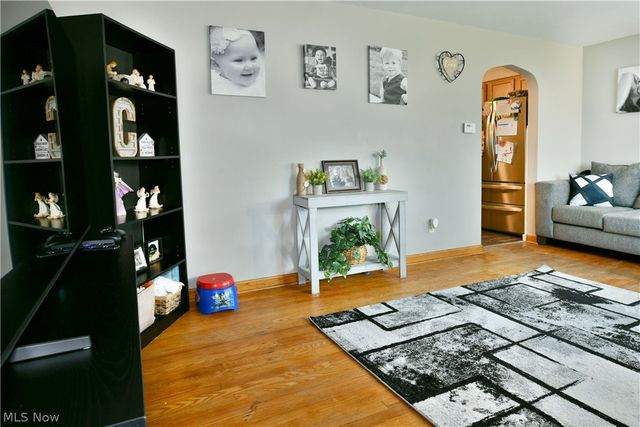 135 Clingan Street, Hubbard, OH 44425