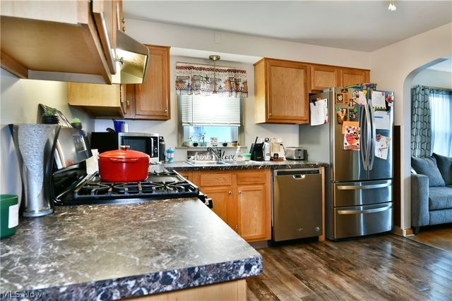 135 Clingan Street, Hubbard, OH 44425